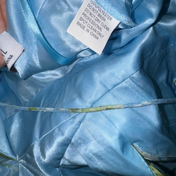 MAC DUGGAL RUFFLE TIERED FLORAL CUT-OUT CHIFFON GOWN - Picture 4 of 12